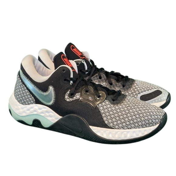 Athletic_Shoes